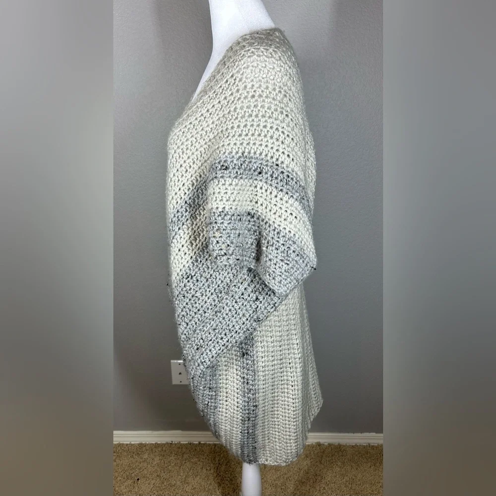 Womens Handmade Boho Crochet Coastal Cowgirl Neutral Cardigan O/S Beige Gray